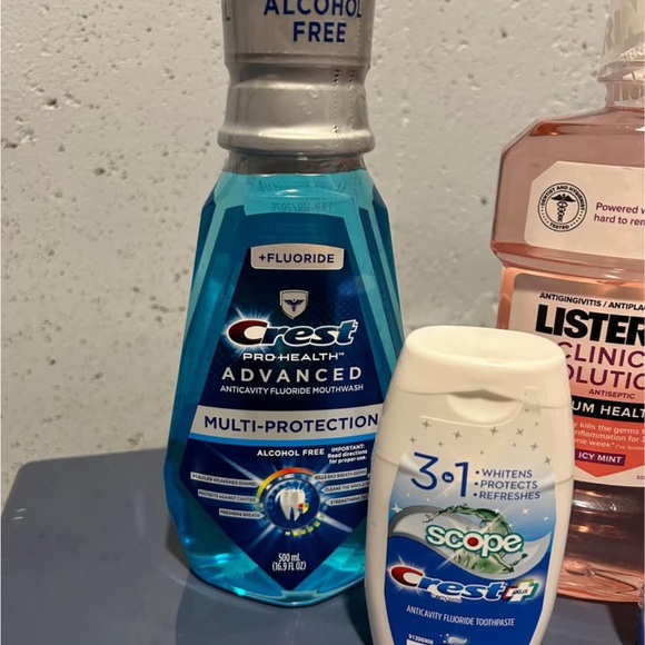New crest listerine mouthwash and toothpaste bundle!! - Picture 2 of 5